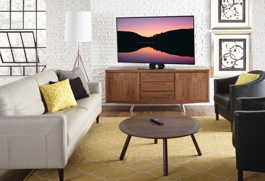 What You Need To Know Before Mounting A Tv In An Apartment S Swiveling Tv Base